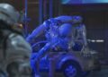 Un robot schiaccia un'automobile mentre si dirige verso i due protagonisti del videogioco Pragmata