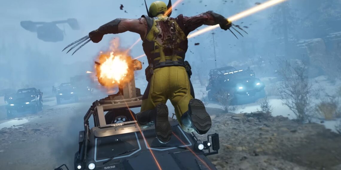 Il supereroe Wolverine salta su una camionetta in corsa che lo sta sparando con la torretta montata sopra il veicolo nel videogioco omonimo.